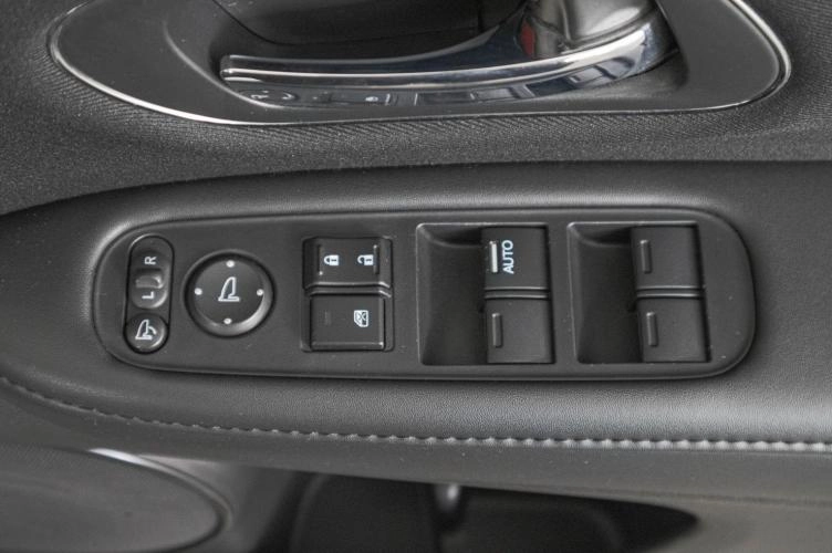 Honda Vezel 21 из 21