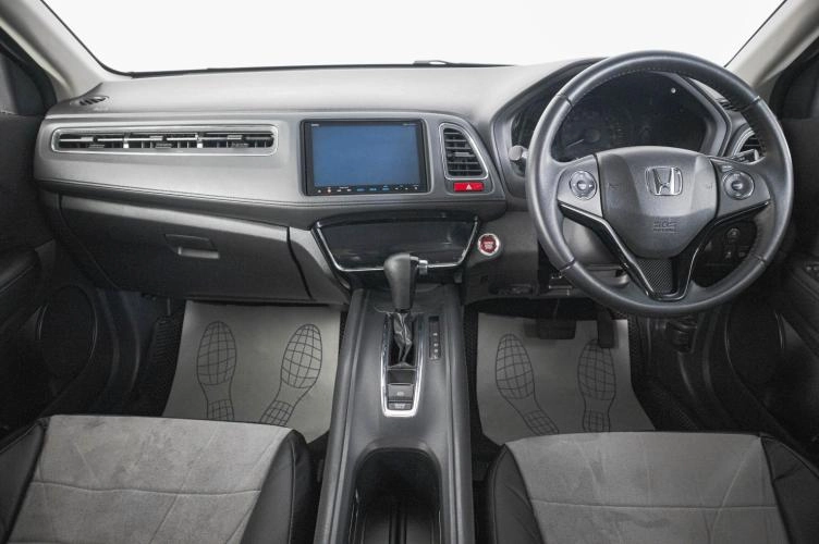 Honda Vezel 13 из 21