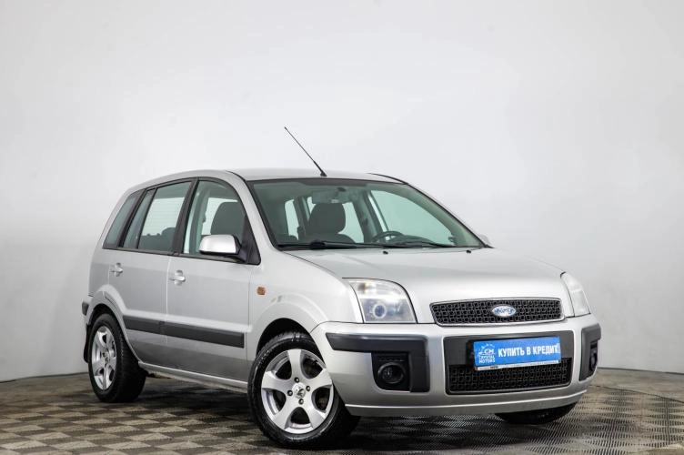 Ford Fusion 1 из 6