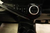 Toyota Aqua 14 из 17