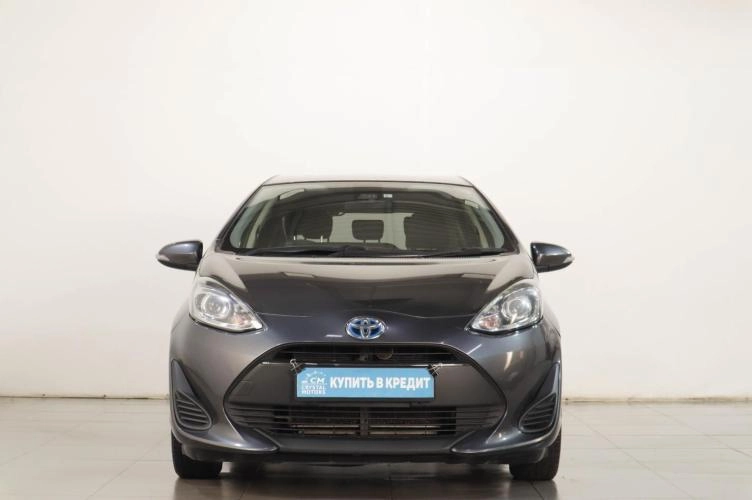 Toyota Aqua 2 из 6