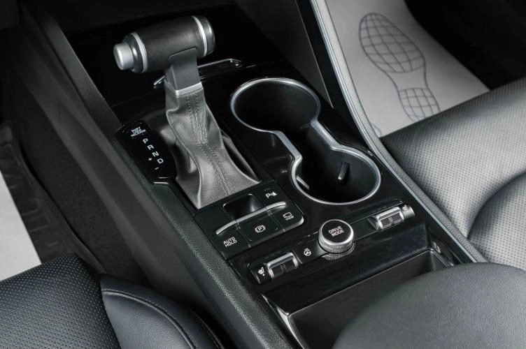 KIA K5 17 из 20
