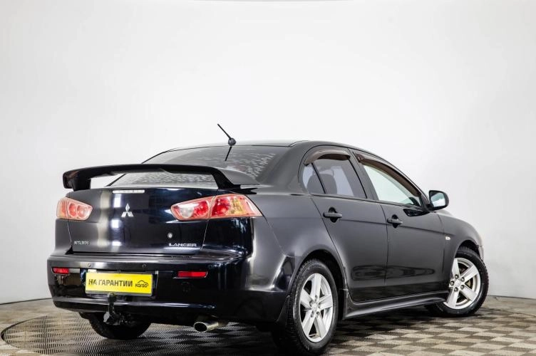 Mitsubishi Lancer 4 из 6