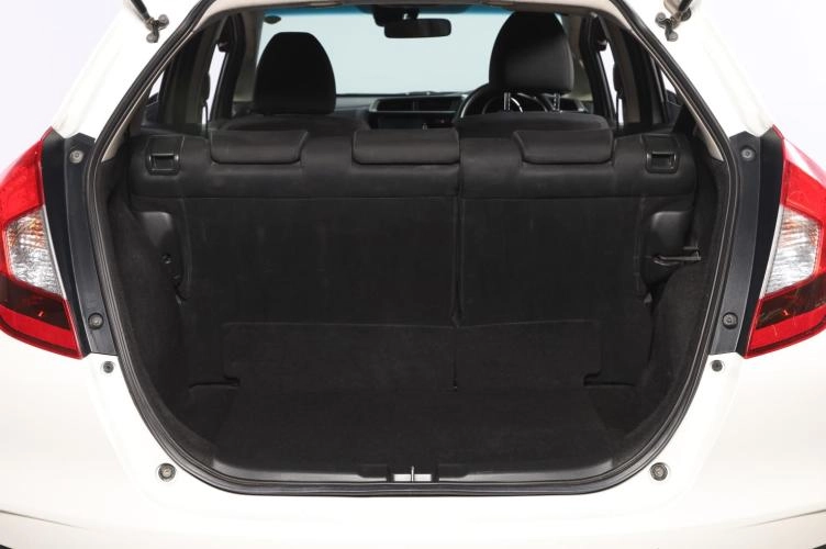 Honda Fit 17 из 17