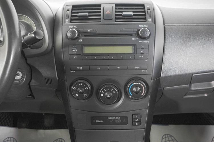 Toyota Corolla 16 из 18