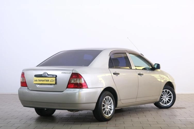 Toyota Corolla 6 из 6