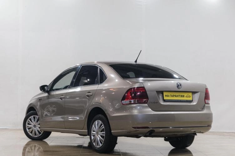 Volkswagen Polo 4 из 6