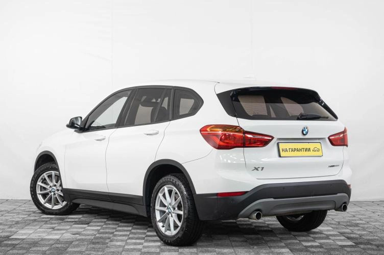 BMW X1 4 из 6