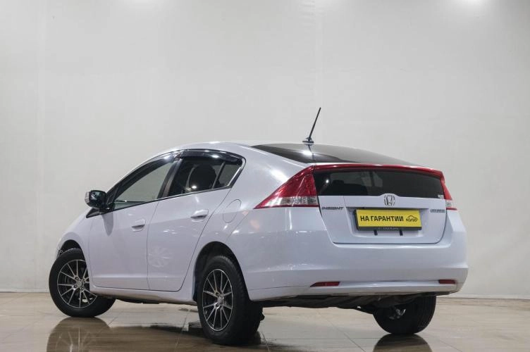 Honda Insight 4 из 6