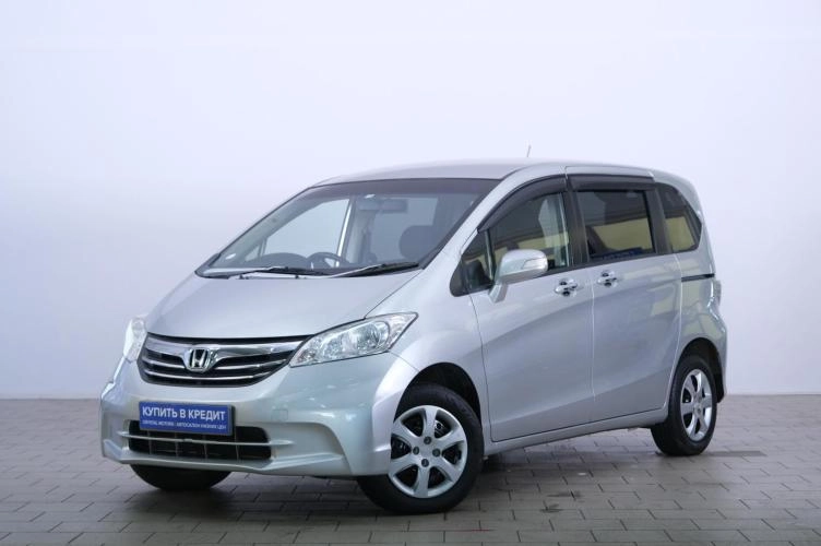 Honda Freed 3 из 6