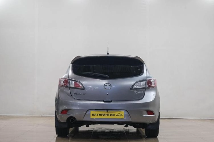 Mazda 3 5 из 6