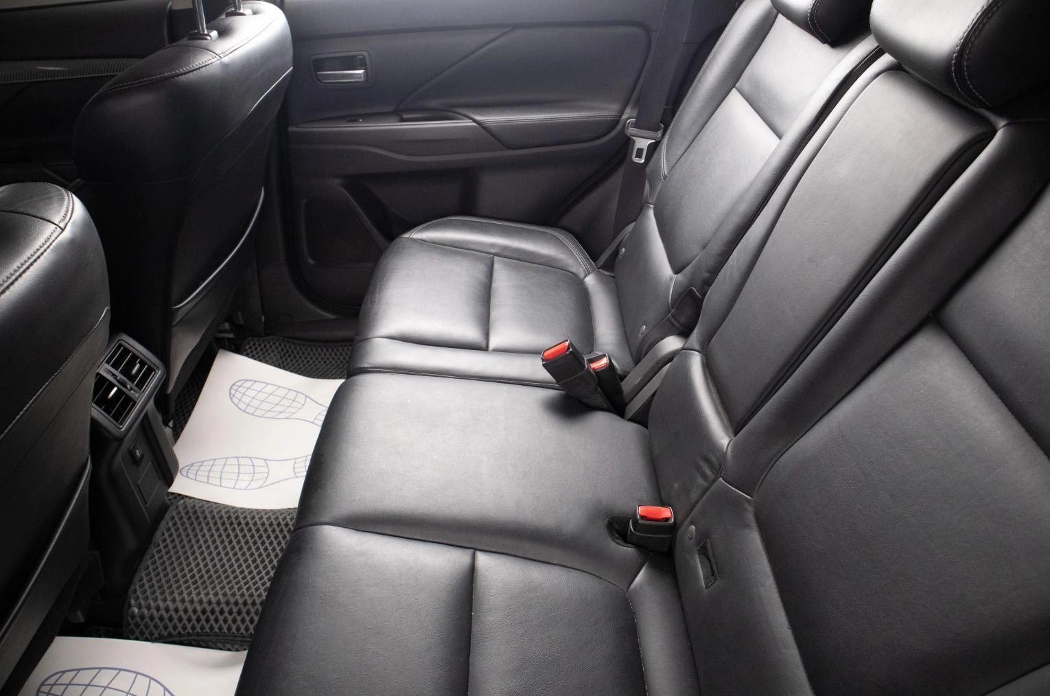 Mitsubishi Outlander 21 из 21