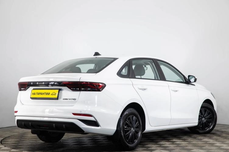 Geely Emgrand 4 из 6