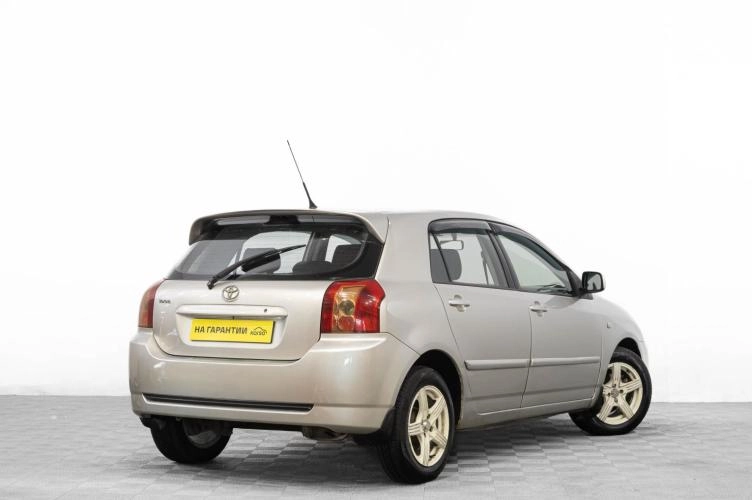 Toyota Corolla 4 из 6