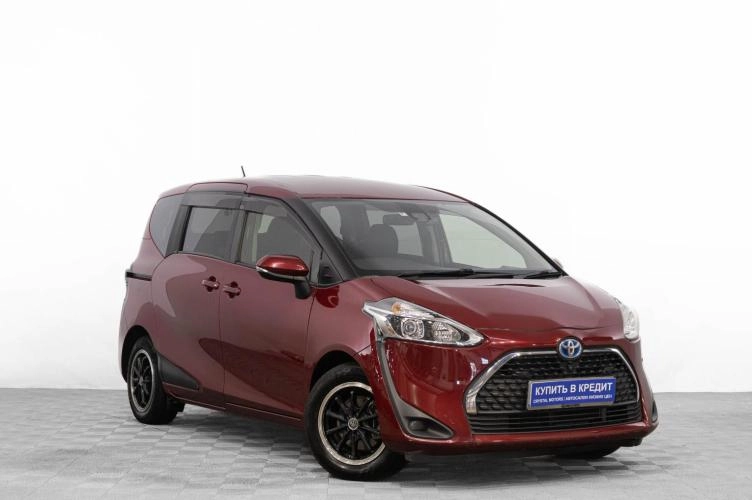 Toyota Sienta 1 из 6