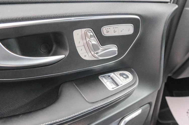 Mercedes-Benz V-класс 16 из 22