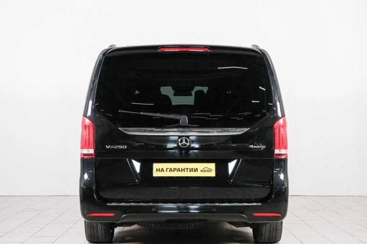 Mercedes-Benz V-класс 5 из 6