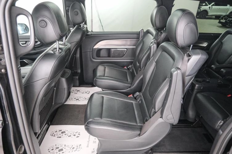 Mercedes-Benz V-класс 20 из 22