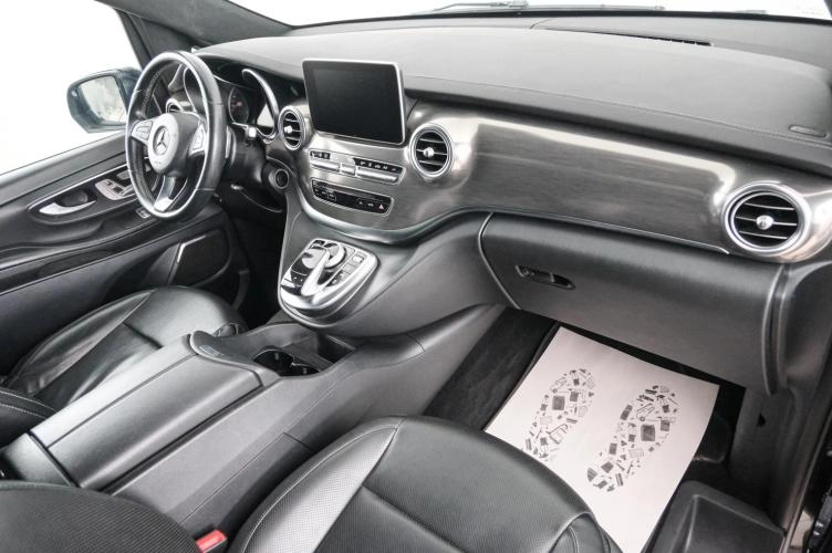 Mercedes-Benz V-класс 10 из 22