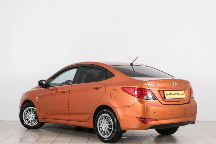 Hyundai Solaris 4 из 6