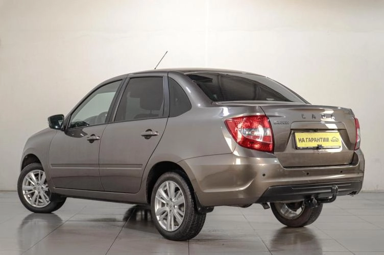 ВАЗ (LADA) Granta 4 из 6