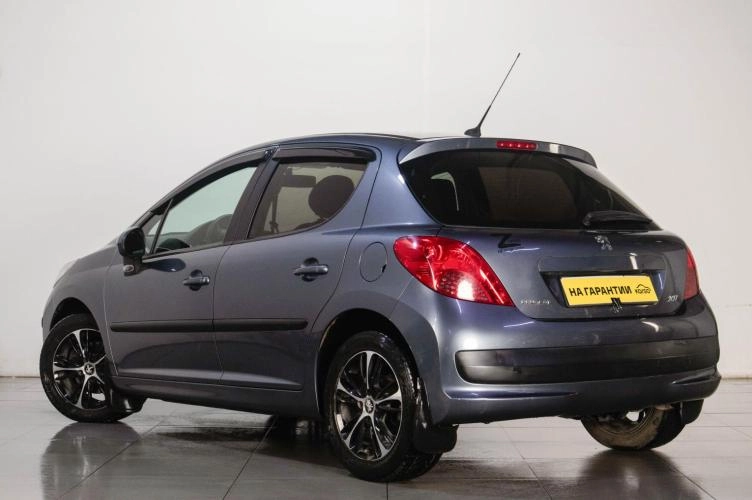 Peugeot 207 4 из 6