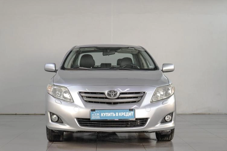 Toyota Corolla 2 из 6