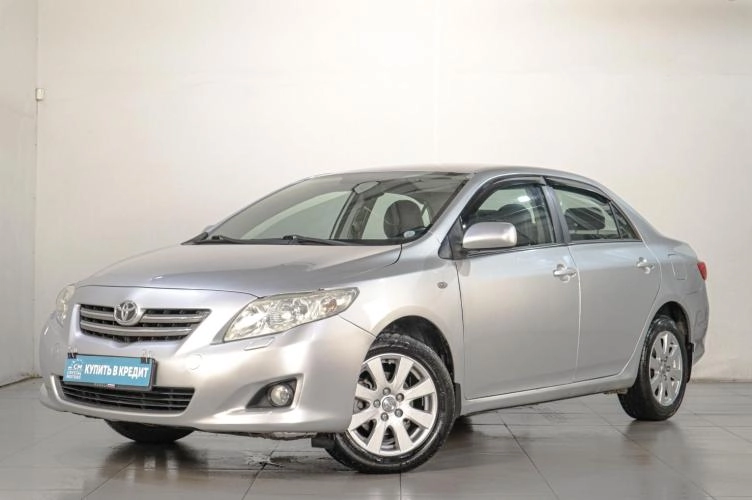 Toyota Corolla 3 из 6