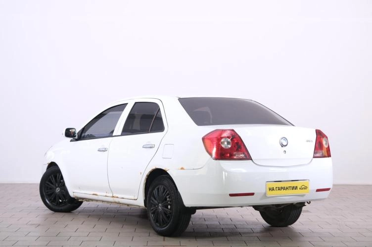 Geely MK 4 из 6