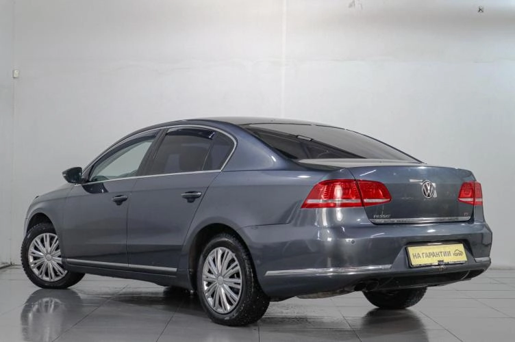 Volkswagen Passat 4 из 6