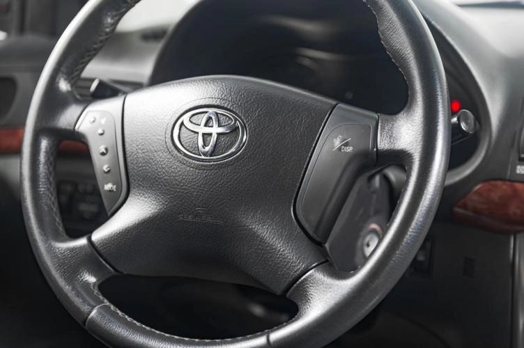 Toyota Avensis 10 из 15