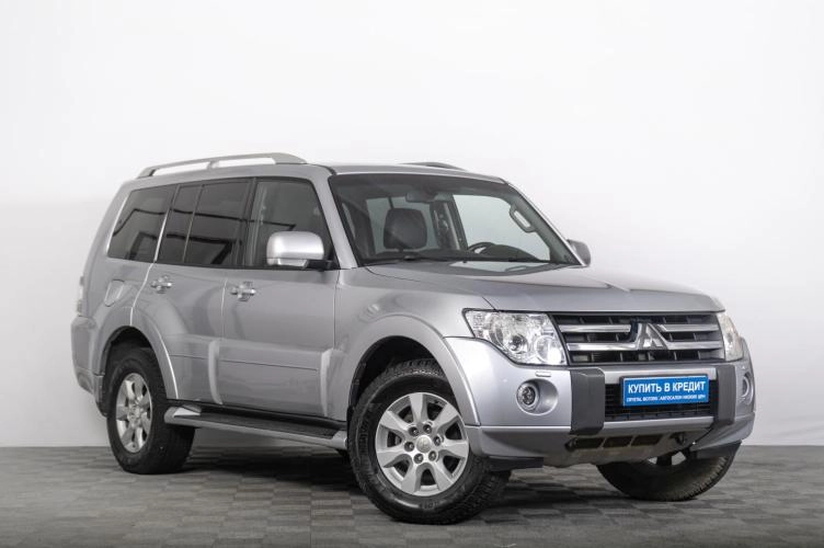 Mitsubishi Pajero 1 из 6