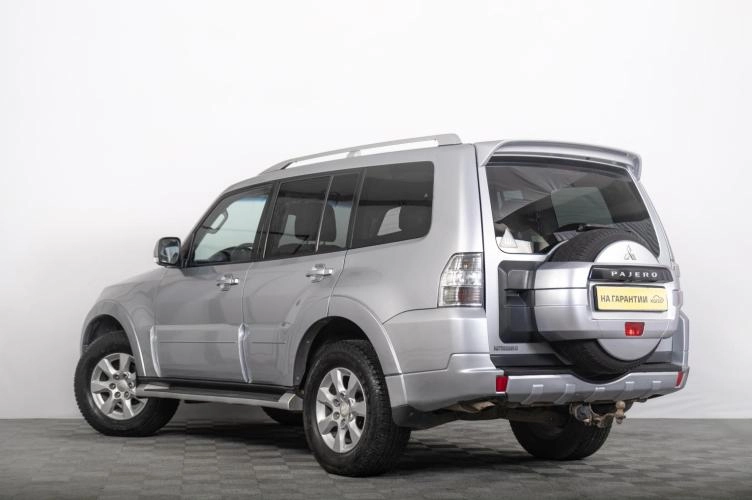 Mitsubishi Pajero 5 из 6