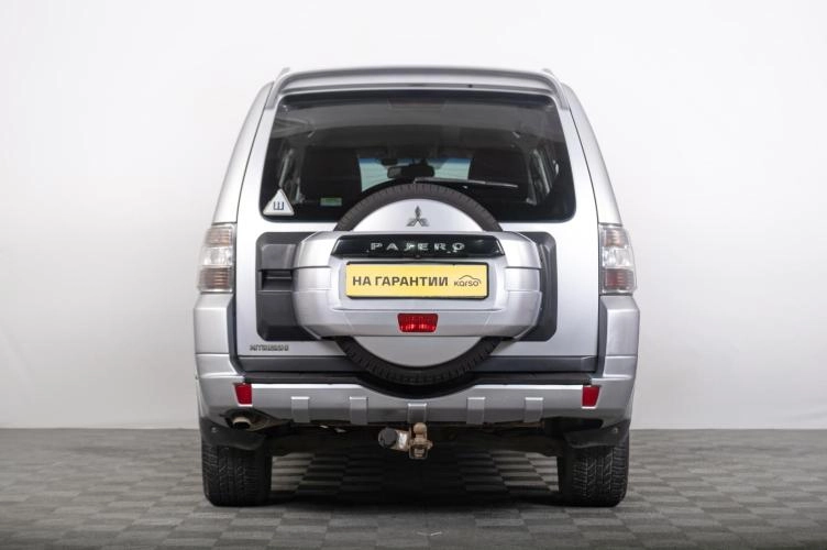 Mitsubishi Pajero 4 из 6