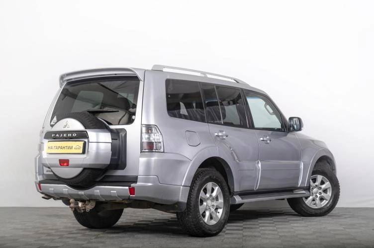 Mitsubishi Pajero 6 из 6