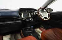 Toyota Aqua 9 из 17