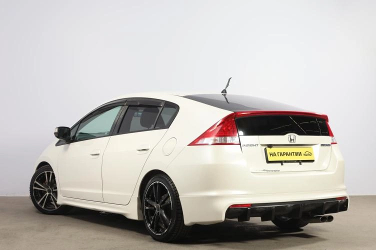 Honda Insight 4 из 6