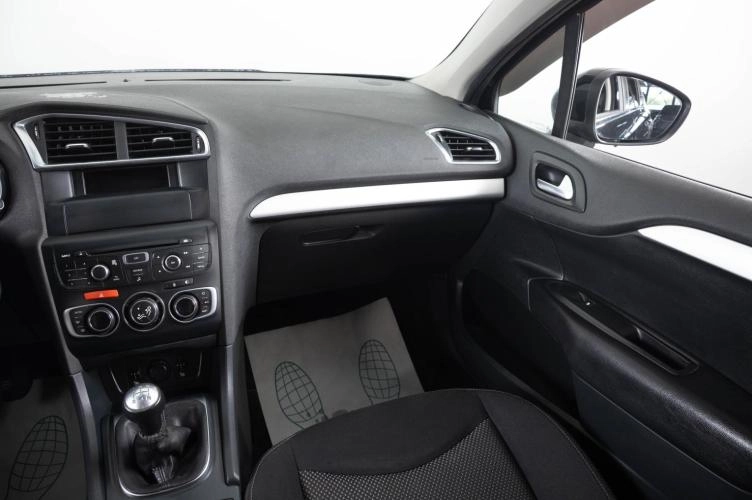Citroen C4 13 из 21