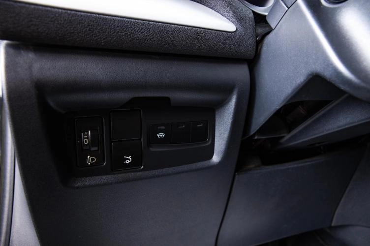 Citroen C4 19 из 21