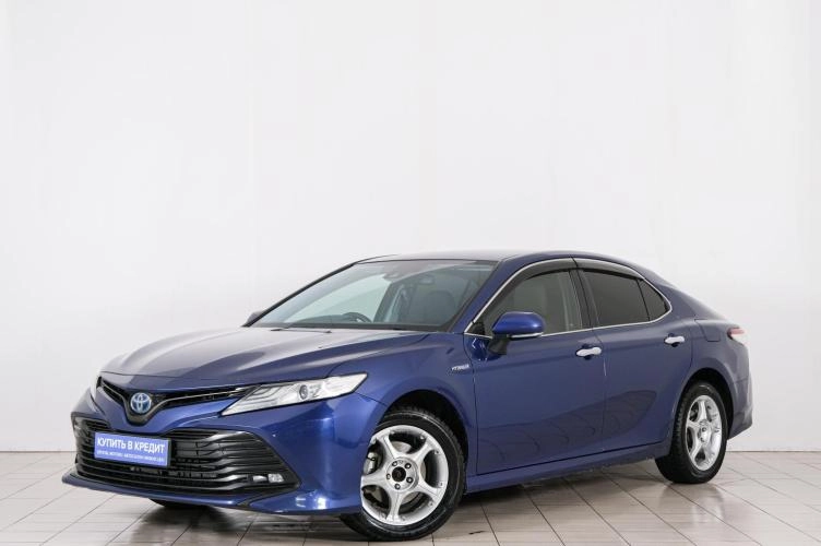 Toyota Camry 3 из 6