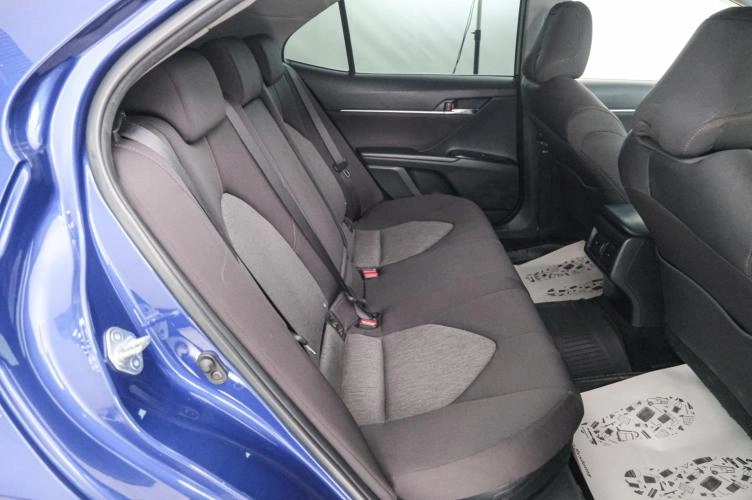 Toyota Camry 19 из 21