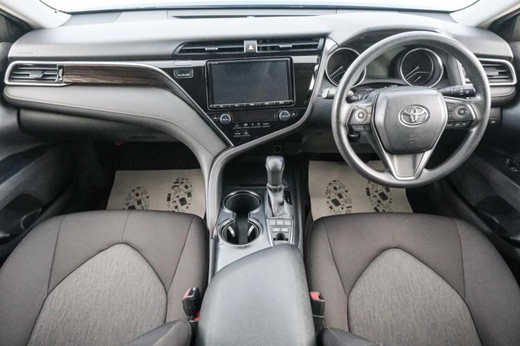 Toyota Camry 10 из 21