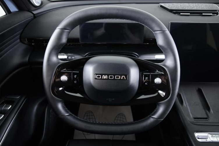 Omoda C7 17 из 26