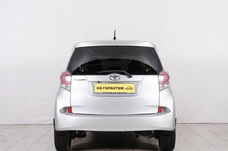 Toyota Ractis 5 из 6