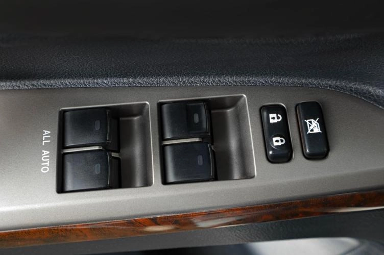 Toyota Land Cruiser 23 из 23