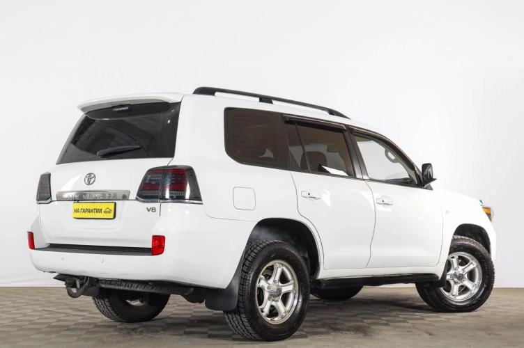 Toyota Land Cruiser 6 из 6
