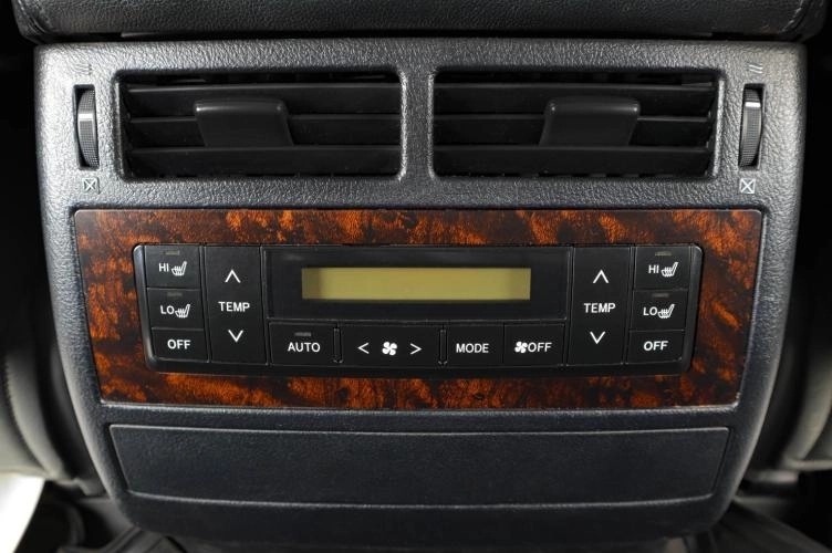 Toyota Land Cruiser 20 из 23
