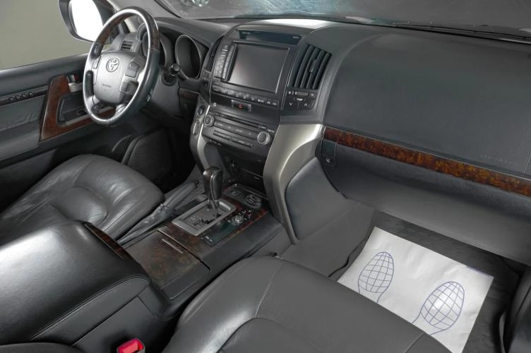 Toyota Land Cruiser 10 из 23