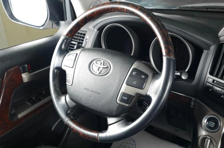 Toyota Land Cruiser 11 из 23