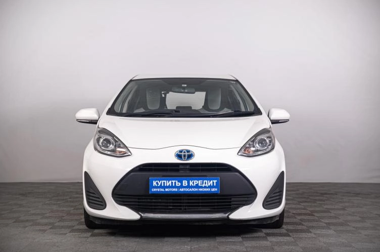 Toyota Aqua 3 из 6